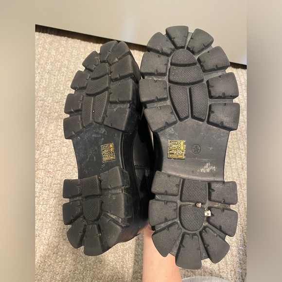 Nasty Gal Chunky Platform Boots - Picture 5 of 6